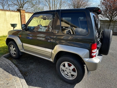 1997 - Mitsubishi Pajero ---