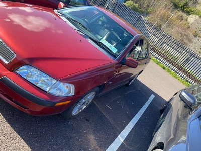 2001 - Volvo S40 Automatic