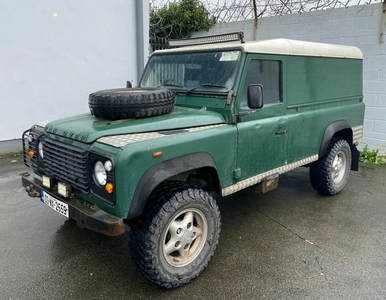 2003 - Land Rover Defender Manual