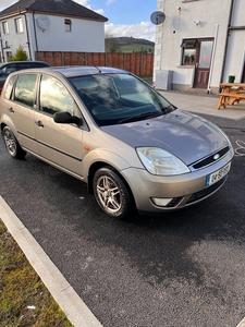 2004 - Ford Fiesta Manual