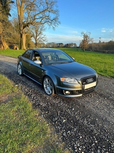 2006 - Audi RS4 Manual