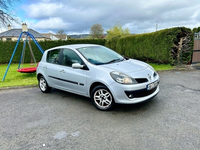 2006 - Renault Clio Manual