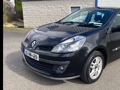 2006 - Renault Clio Manual