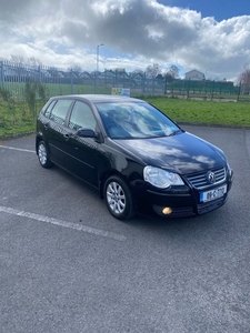 2009 - Volkswagen Polo Manual