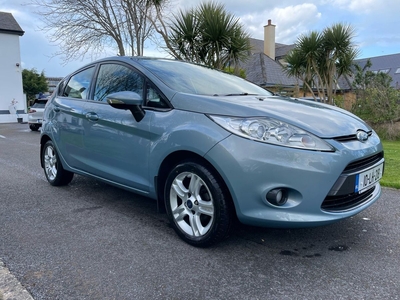 2010 - Ford Fiesta Manual