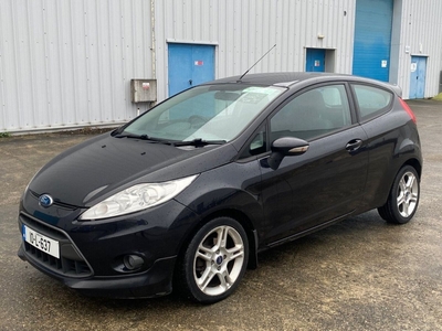 2010 - Ford Fiesta Manual