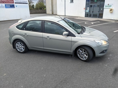 2010 - Ford Focus Manual