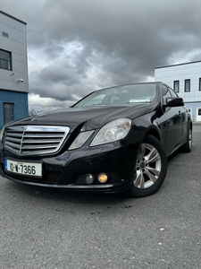 2010 - Mercedes-Benz E-Class Automatic