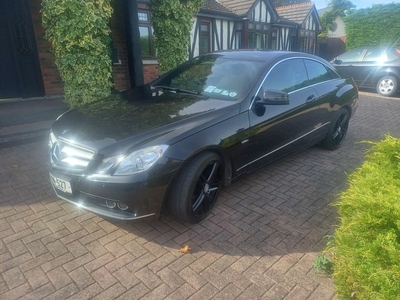 2010 - Mercedes-Benz E-Class Automatic