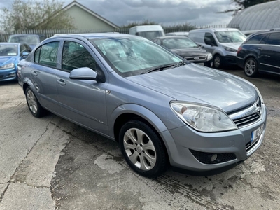 2010 - Opel Astra Manual