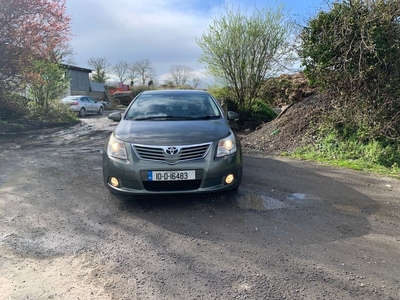 2010 - Toyota Avensis Manual