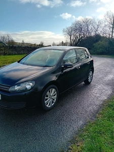 2010 - Volkswagen Golf Manual