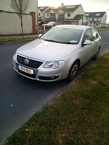 2010 - Volkswagen Passat Manual