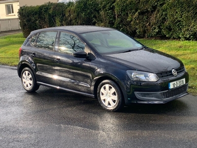 2010 - Volkswagen Polo Manual