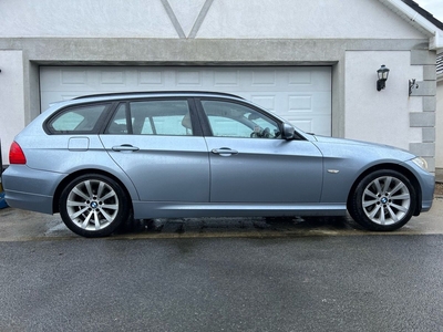 2011 - BMW 3-Series Manual