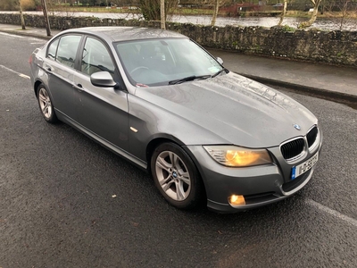 2011 - BMW 3-Series Manual