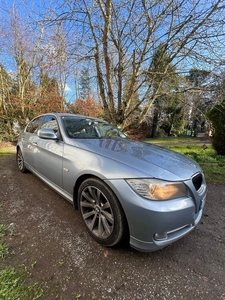 2011 - BMW 3-Series Manual