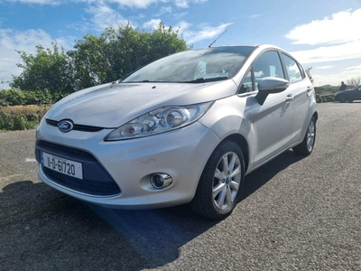 2011 - Ford Fiesta Manual