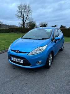 2011 - Ford Fiesta Manual