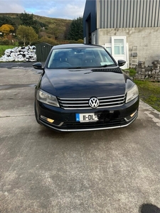 2011 - Volkswagen Passat Manual