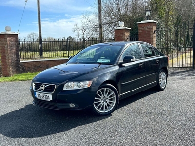 2011 - Volvo S40 Manual