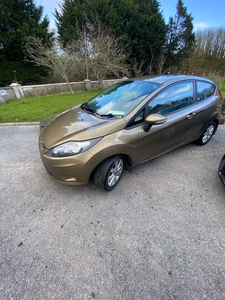 2012 - Ford Fiesta Manual