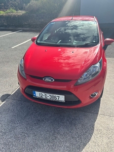 2012 - Ford Fiesta Manual