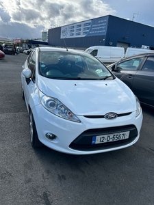 2012 - Ford Fiesta Manual