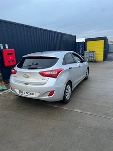 2012 - Hyundai i30 Manual