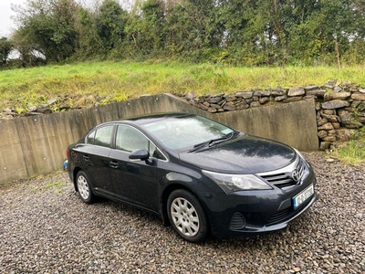 2012 - Toyota Avensis Manual