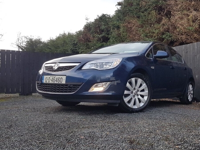 2012 - Vauxhall Astra Manual