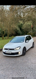 2012 - Volkswagen Golf Manual