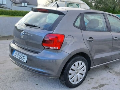 2012 - Volkswagen Polo Manual