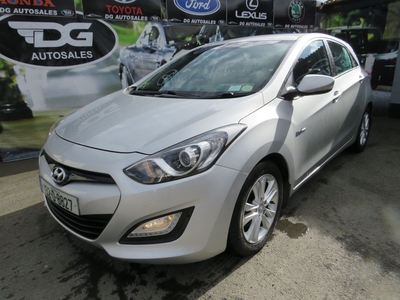 2013 - Hyundai i30 Manual