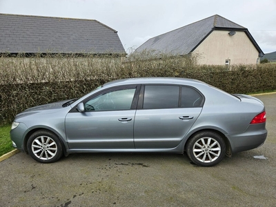 2013 - Skoda Superb Manual