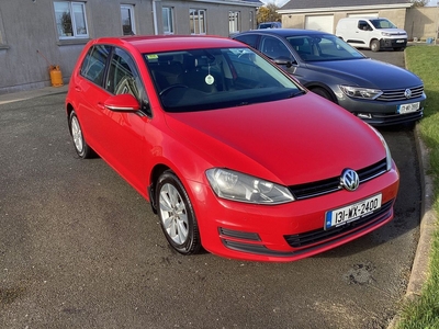 2013 - Volkswagen Golf Manual