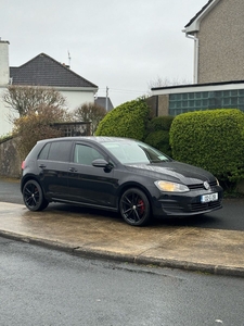 2013 - Volkswagen Golf Manual