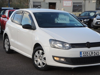 2013 - Volkswagen Polo Manual