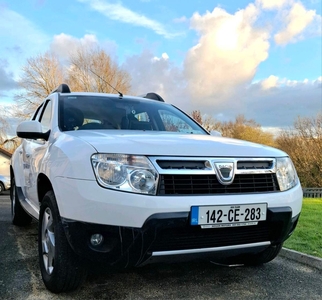 2014 - Dacia Duster Manual