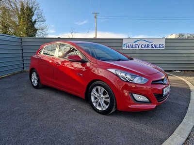 2014 - Hyundai i30 Manual