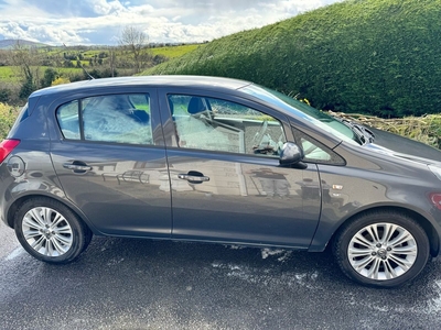 2014 - Vauxhall Corsa ---