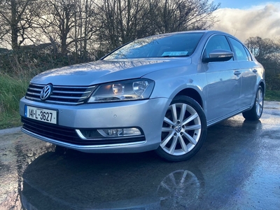 2014 - Volkswagen Passat Manual