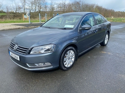 2014 - Volkswagen Passat Manual