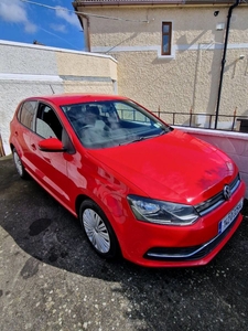 2014 - Volkswagen Polo Automatic