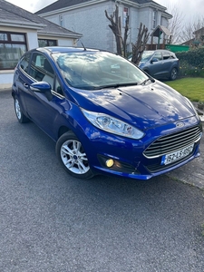 2015 - Ford Fiesta Manual