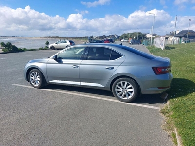 2015 - Skoda Superb Manual