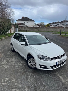 2015 - Volkswagen Golf Manual