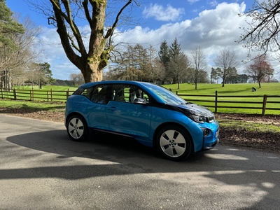 2016 - BMW i3 Automatic