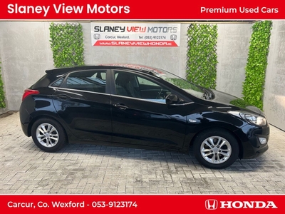 2016 - Hyundai i30 Manual