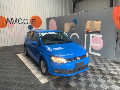 2014 - Volkswagen Polo Automatic